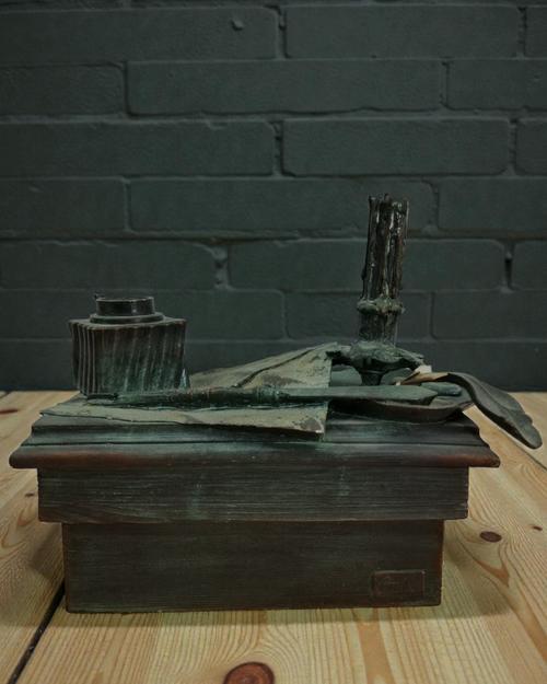 Escultura "Lección de Historia" de Attala