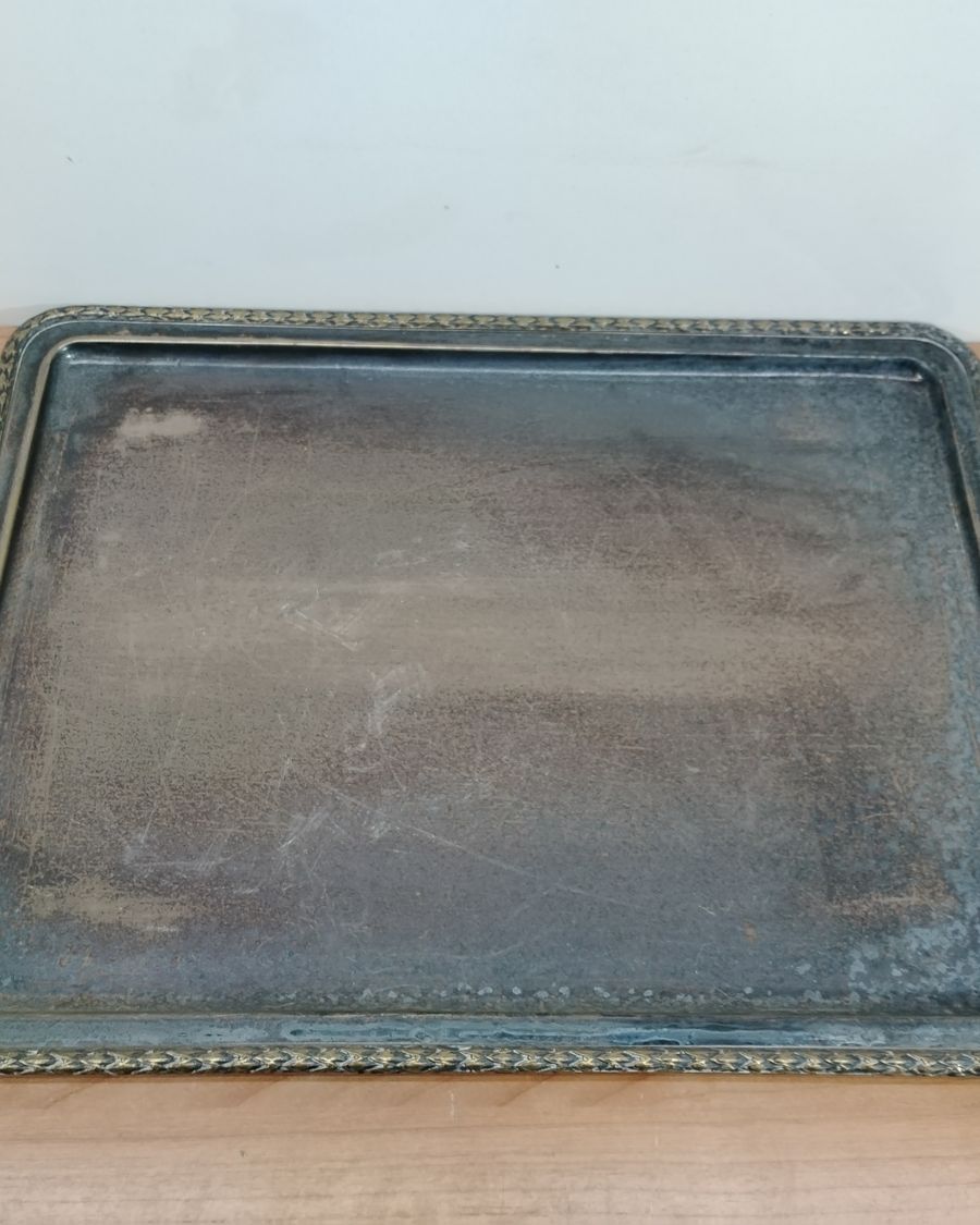Bandeja Vintage de Metal Plateado con Asas - imagen 2