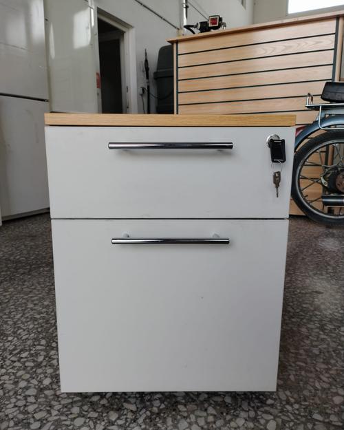 Archivador móvil de oficina con cajón superior con llave