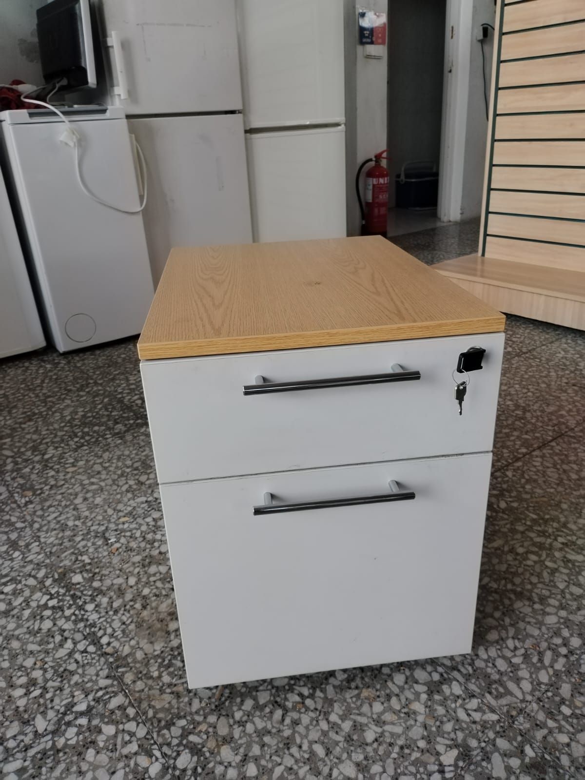 Archivador móvil de oficina con cajón superior con llave - miniatura 6