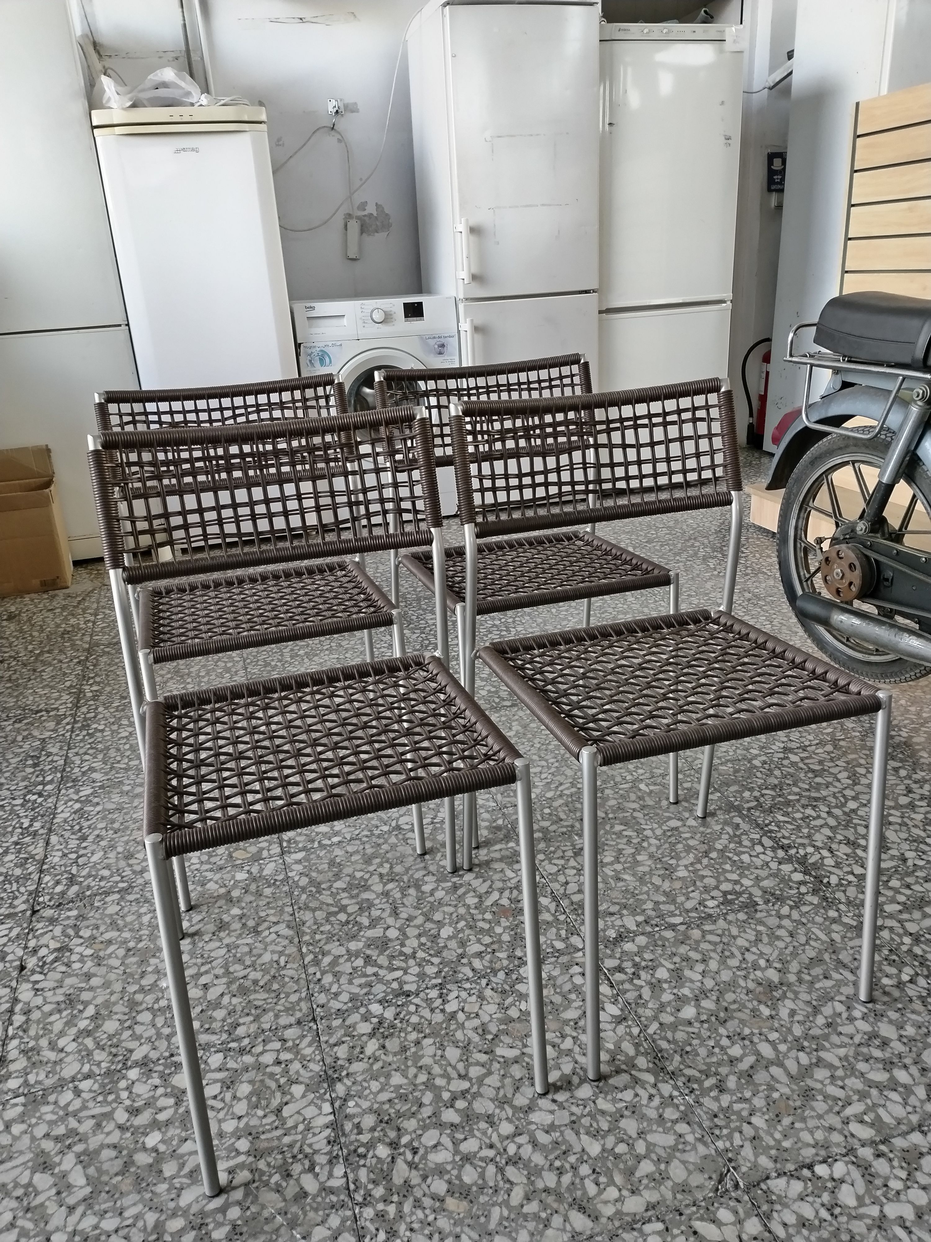 Conjunto de 4 sillas modelo Allu de Gervas - miniatura 4