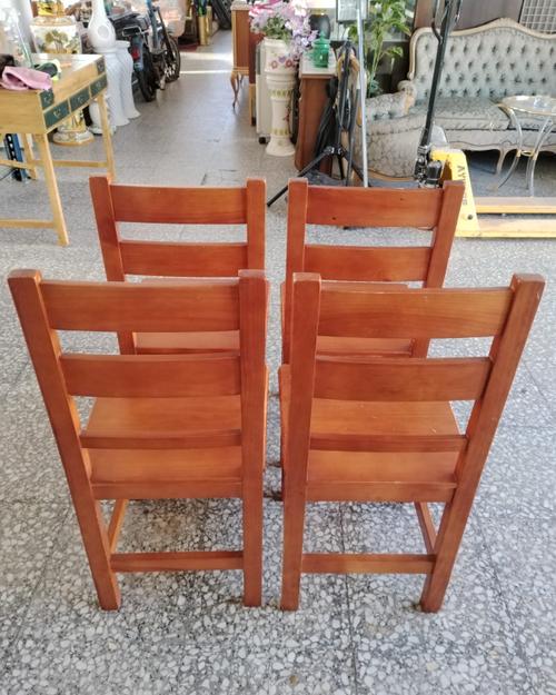 Conjunto de 4 sillas de comedor en madera