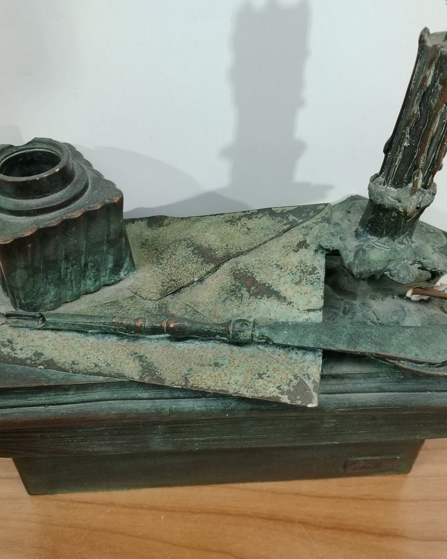 Escultura "Lección de Historia" de Attala - imagen 2
