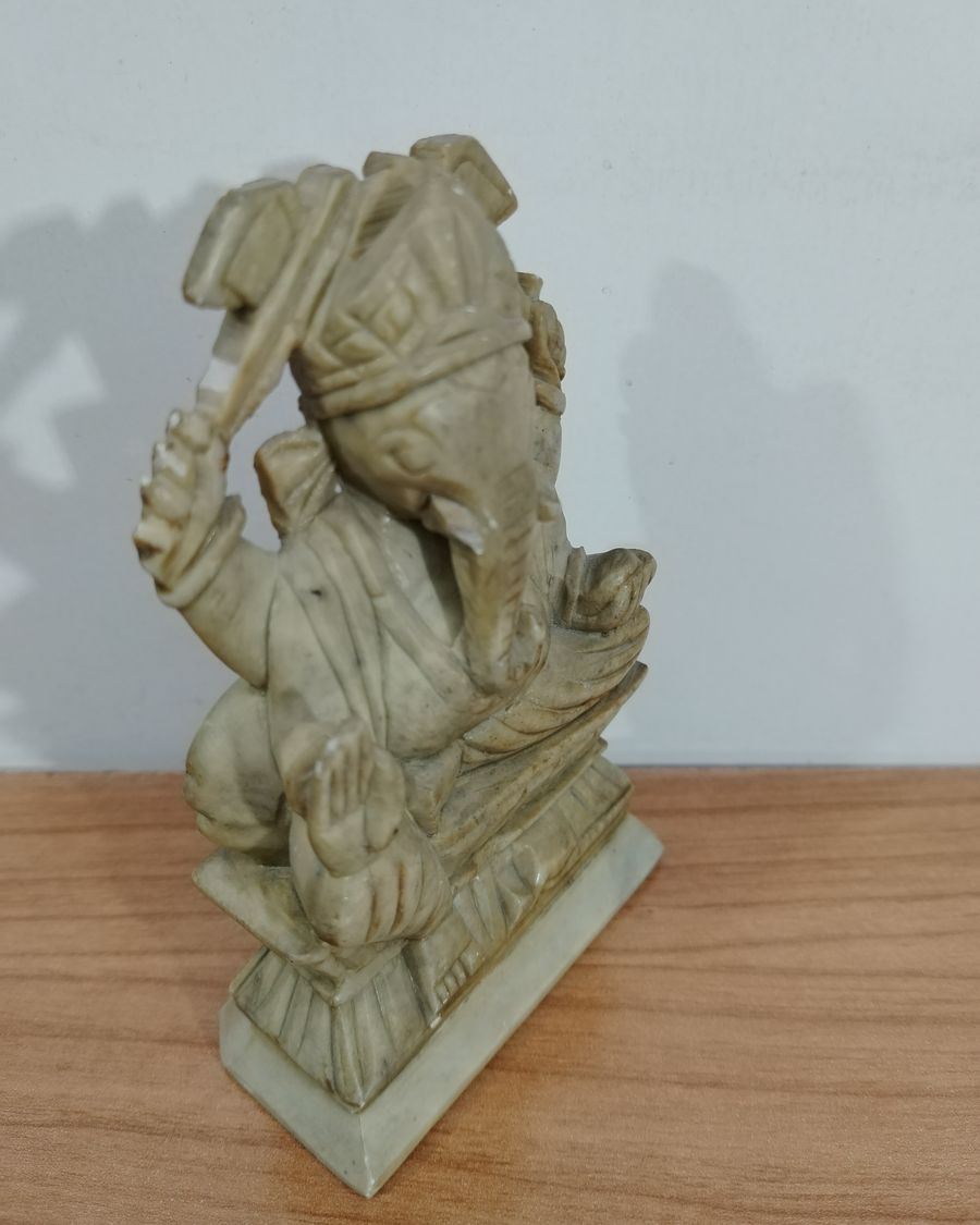 Estatua de Ganesha en Piedra Tallada - imagen 3
