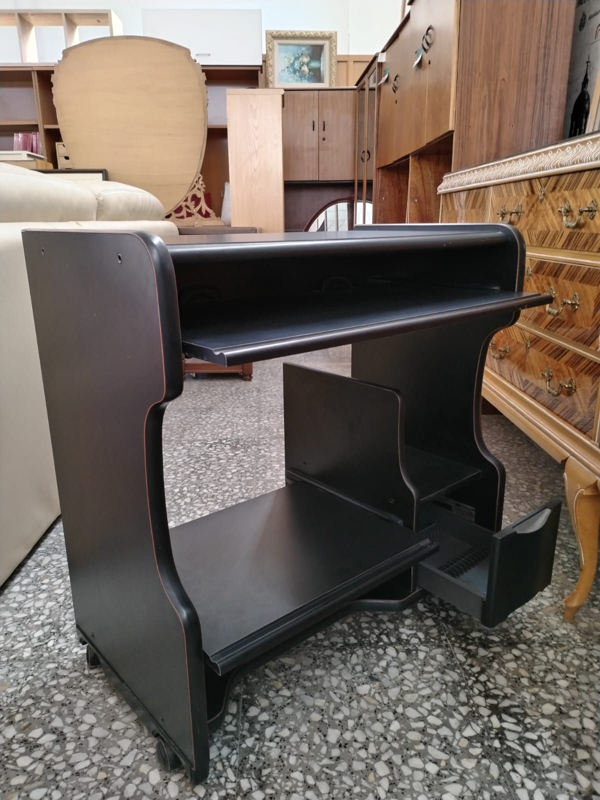 Mesa de despacho negra con cajón y ruedas - miniatura 7