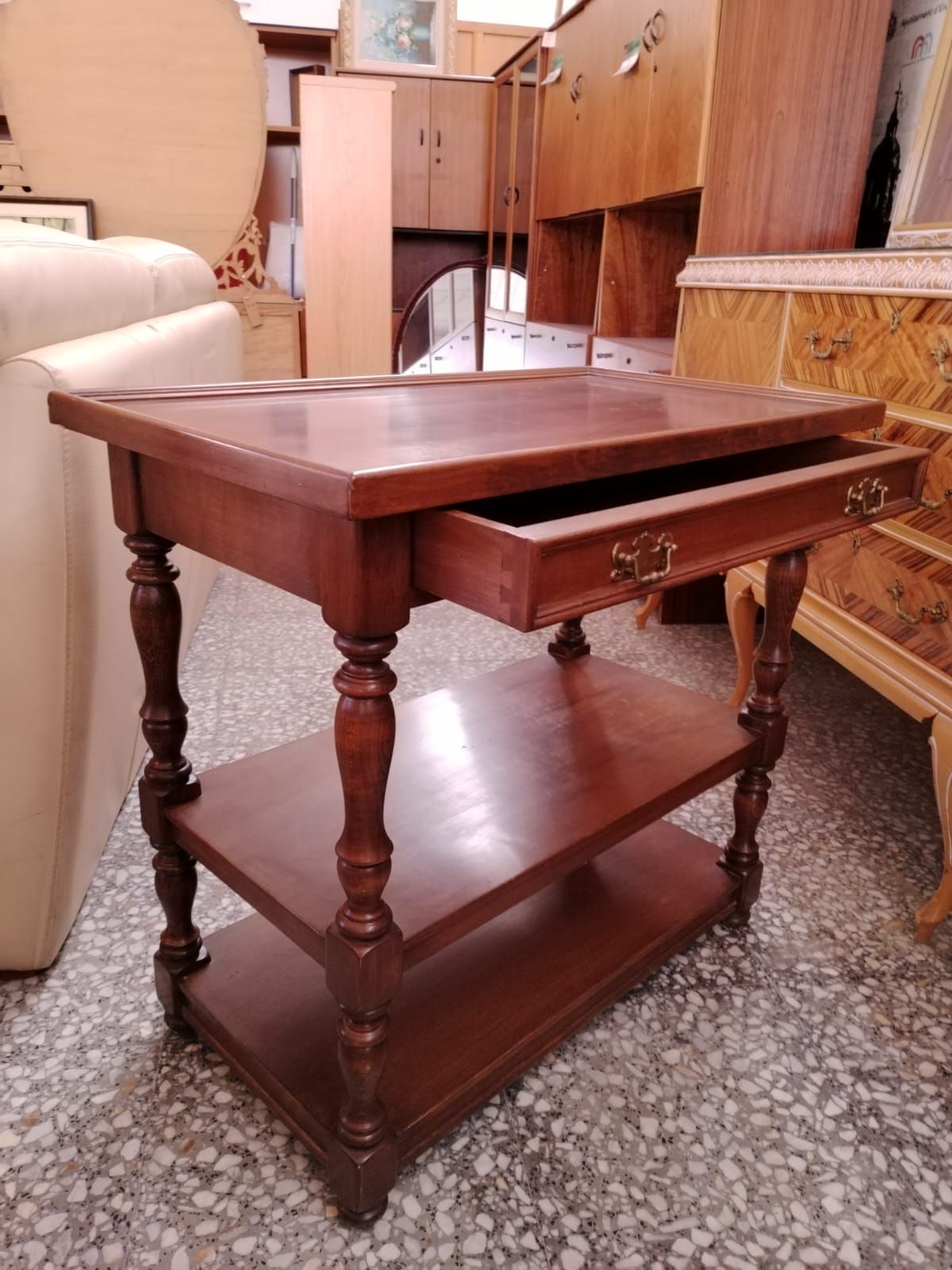 Mesa de tv de estilo clásico - miniatura 3
