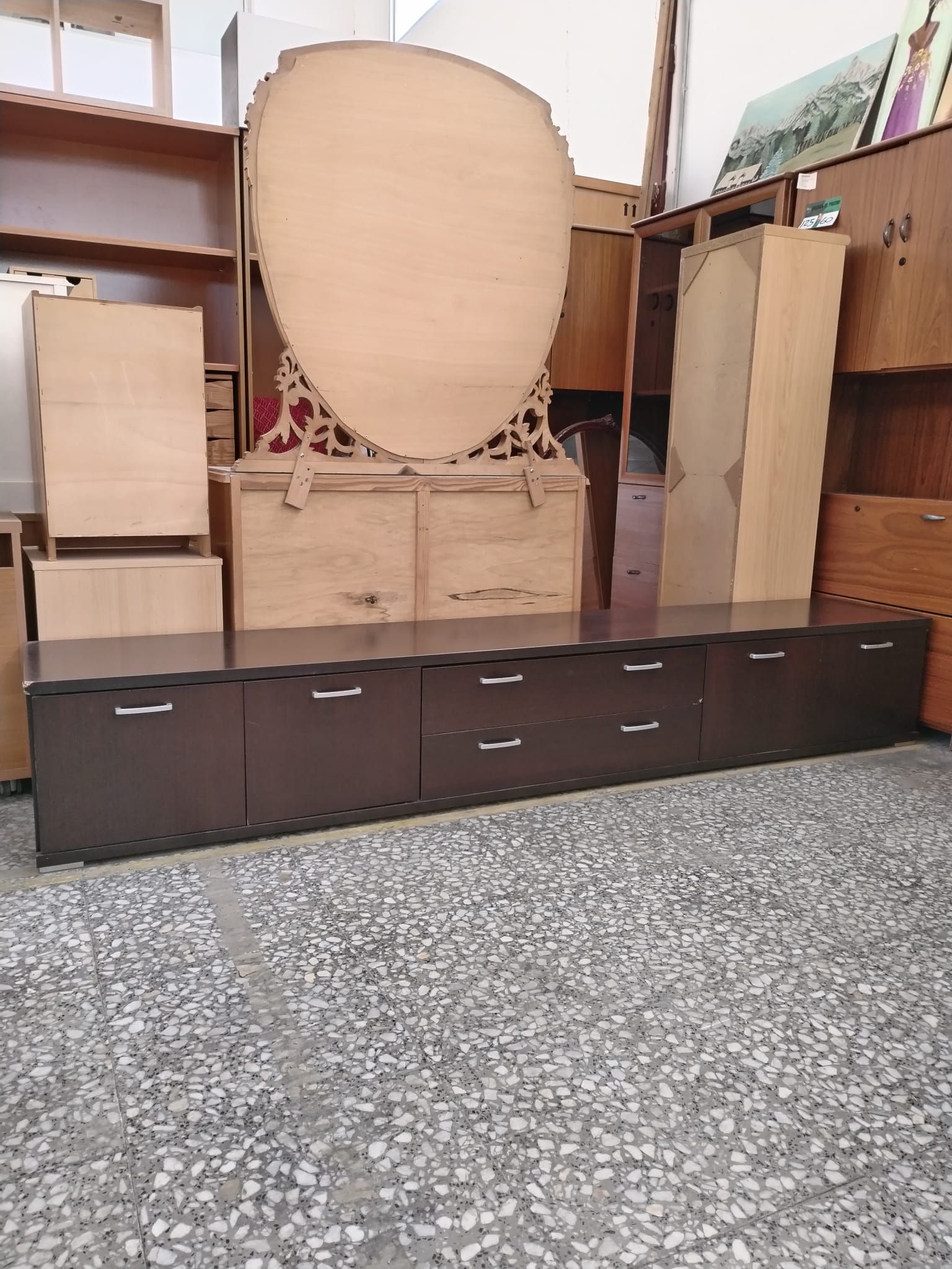 Mueble bajo de tv - miniatura 4