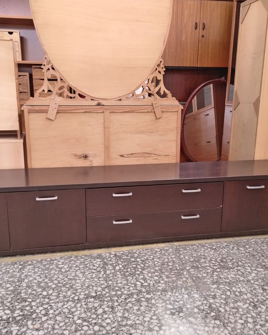 Mueble bajo de tv - imagen 5
