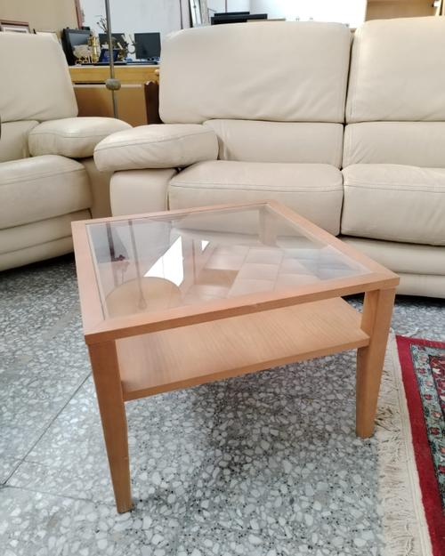Mesa de centro de madera y cristal