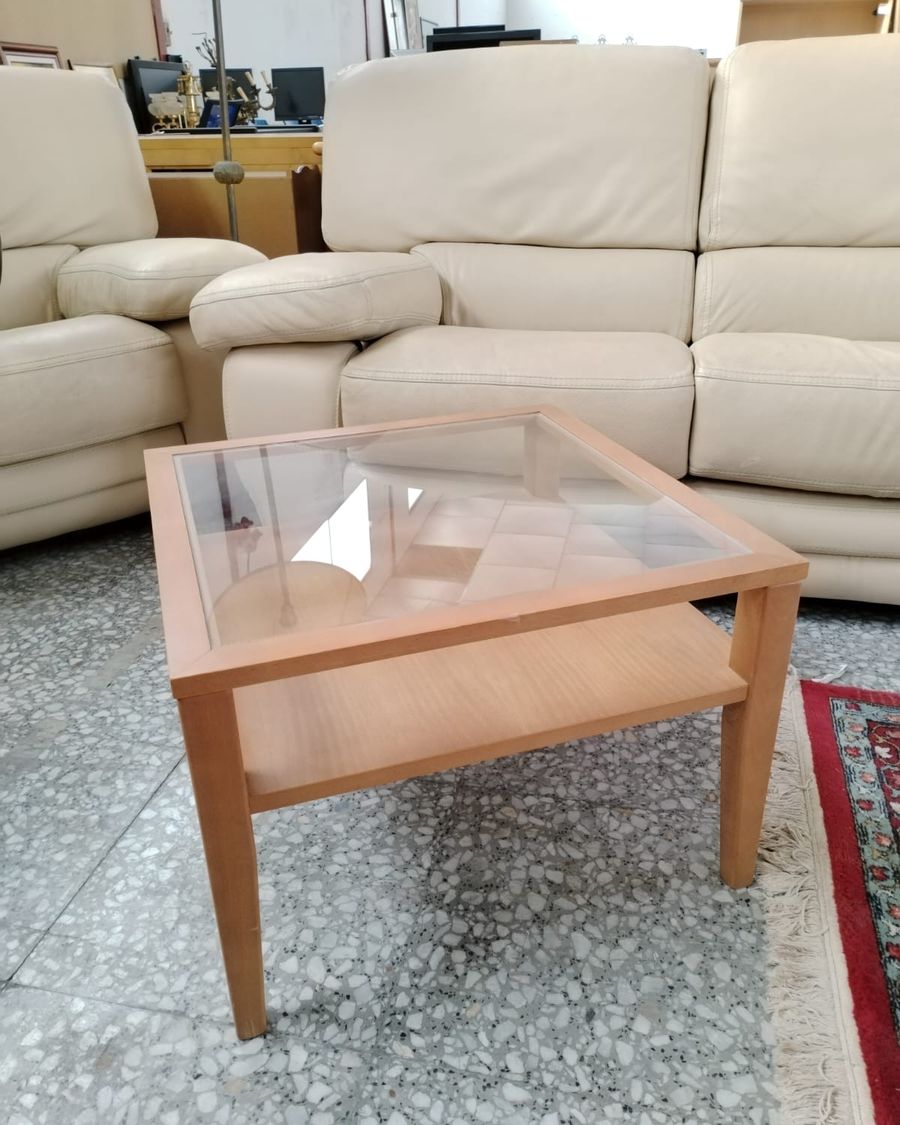 Mesa de centro de madera y cristal - imagen 1
