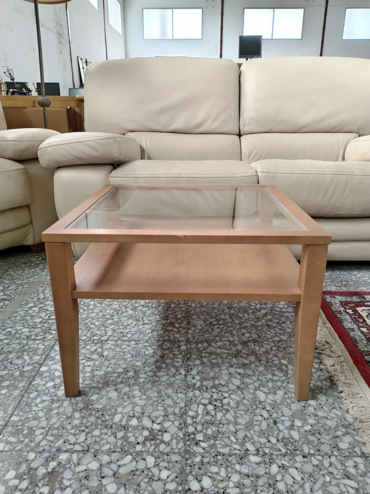 Mesa de centro de madera y cristal - miniatura 4