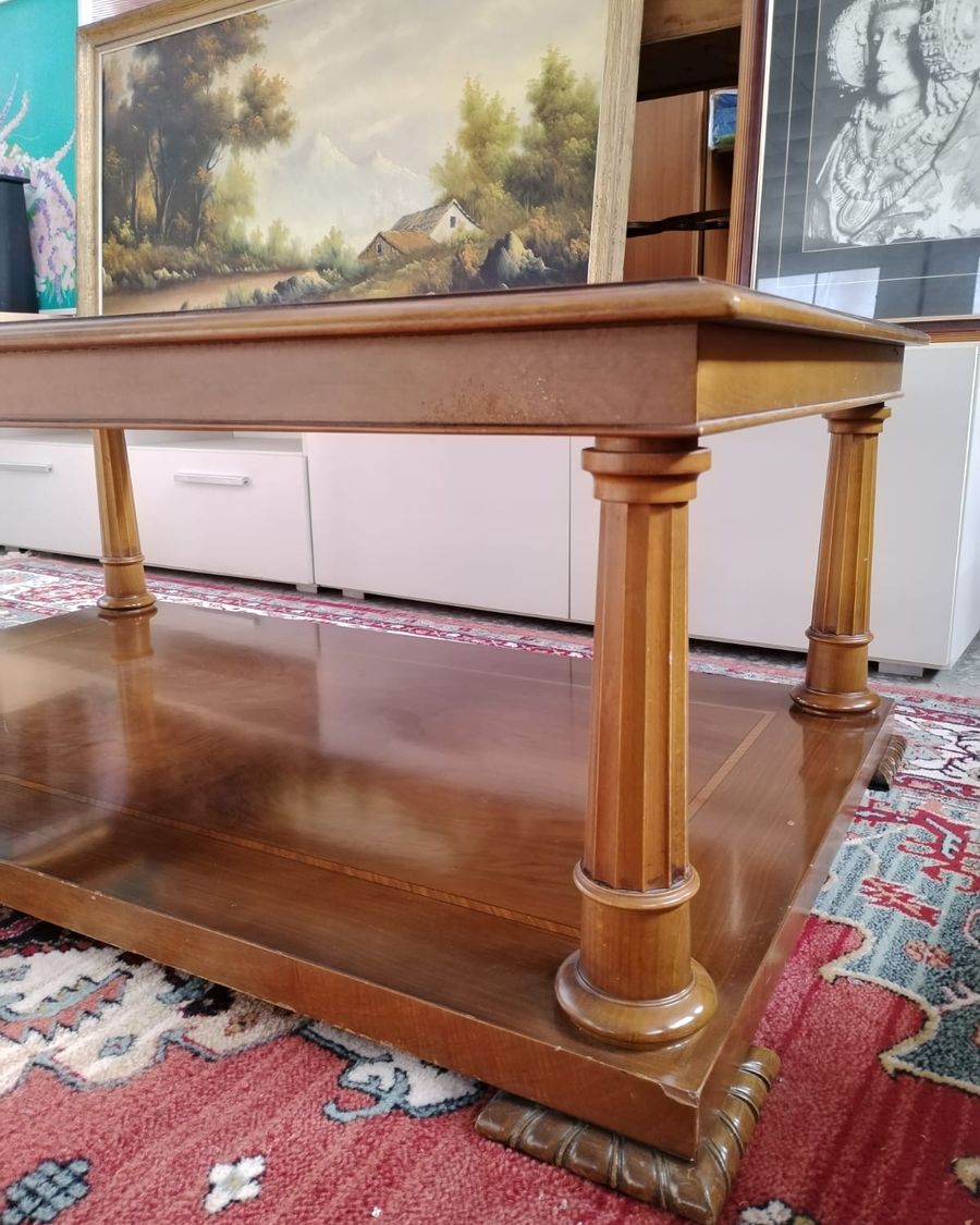 Mesa de centro con cristal y estante inferior - imagen 4