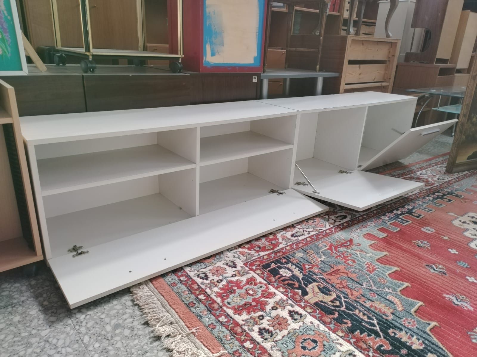 Mueble bajo para tv blanco moderno - miniatura 2