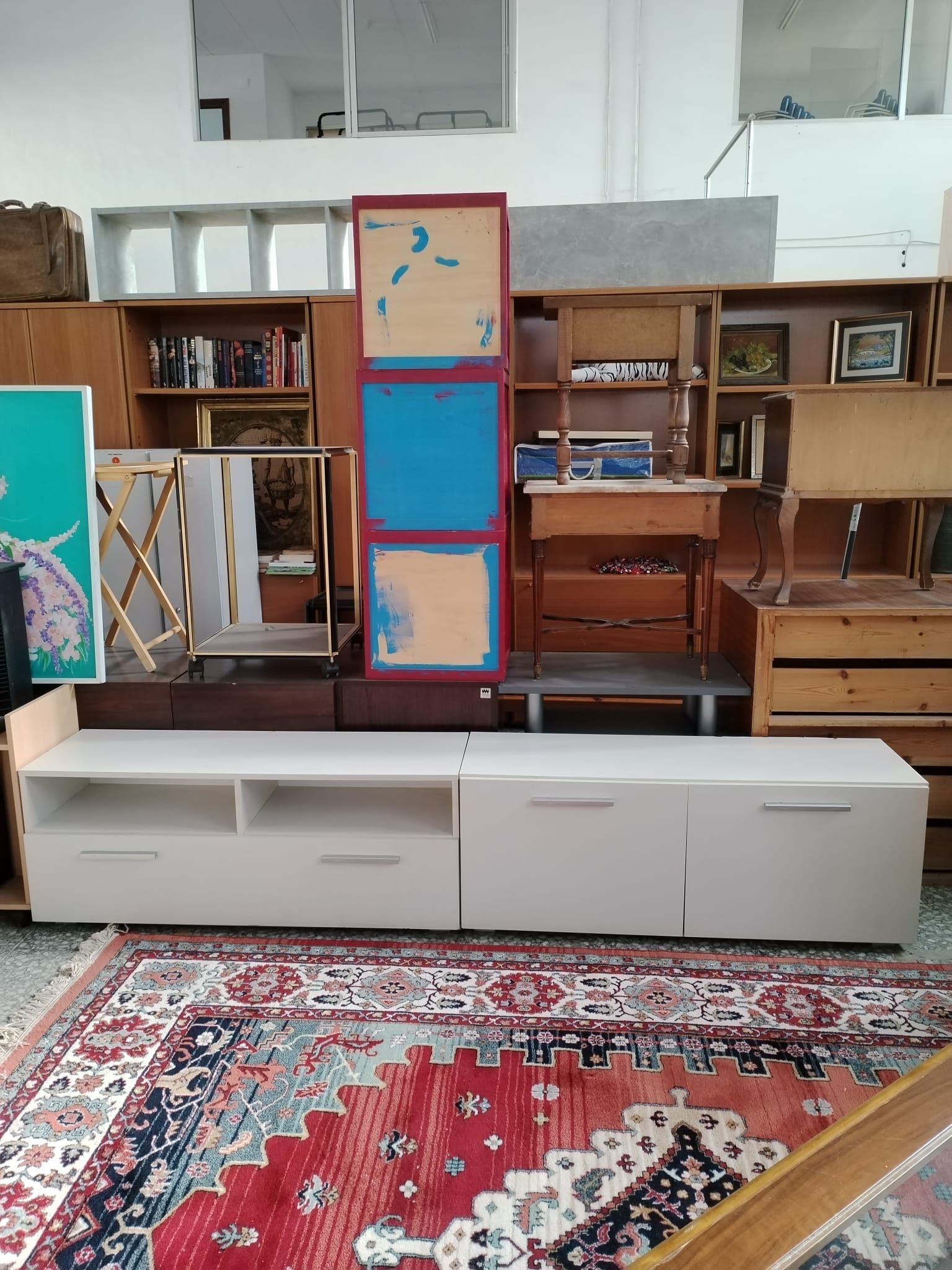 Mueble bajo para tv blanco moderno - miniatura 4