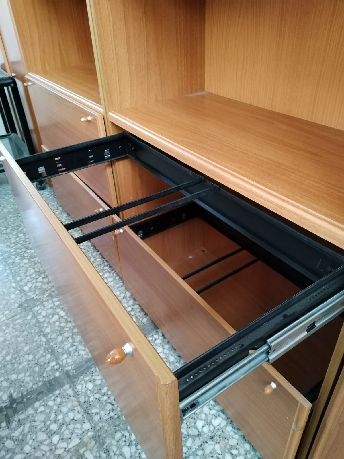 Estantería con cajones de archivador - imagen 1
