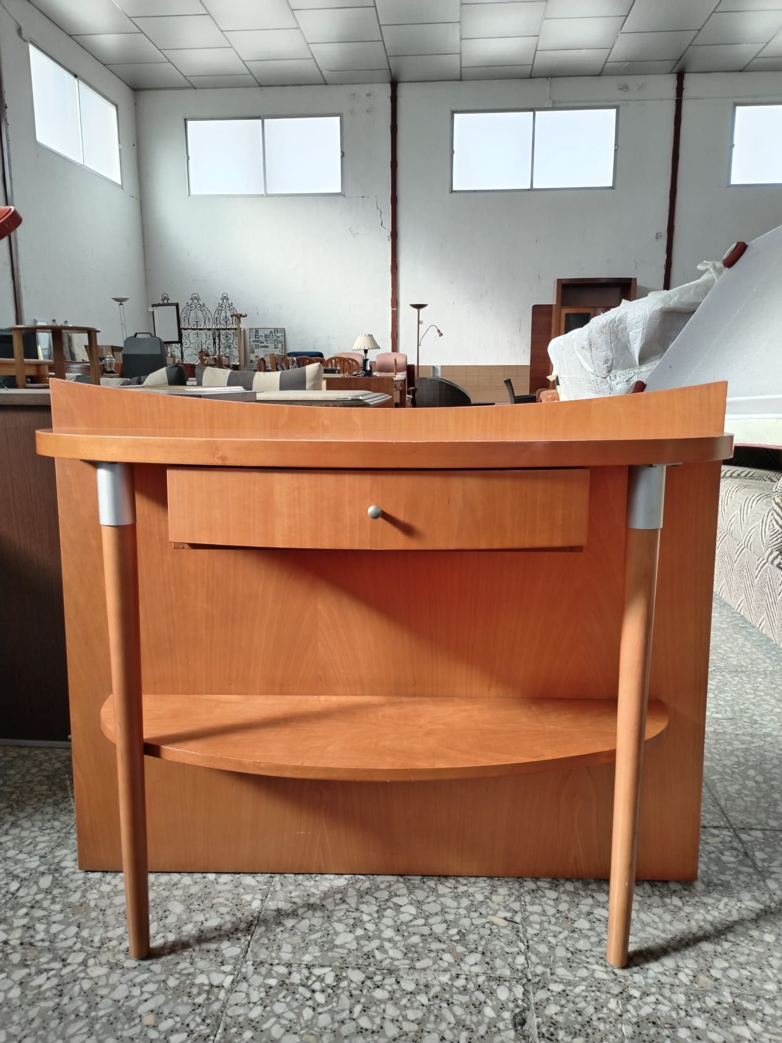 Mueble recibidor semicircular estilo retro - miniatura 5