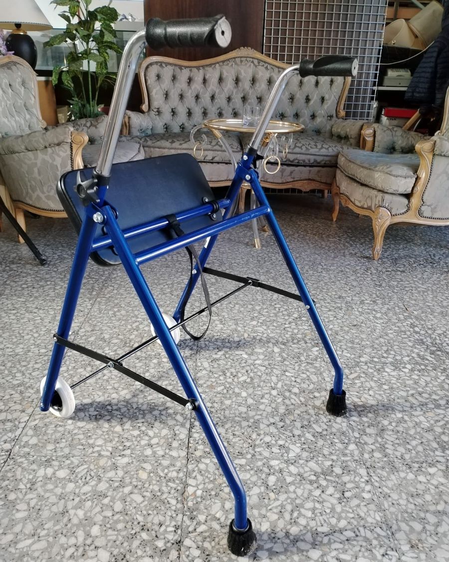 Andador plegable de acero Mobiclinic - imagen 3