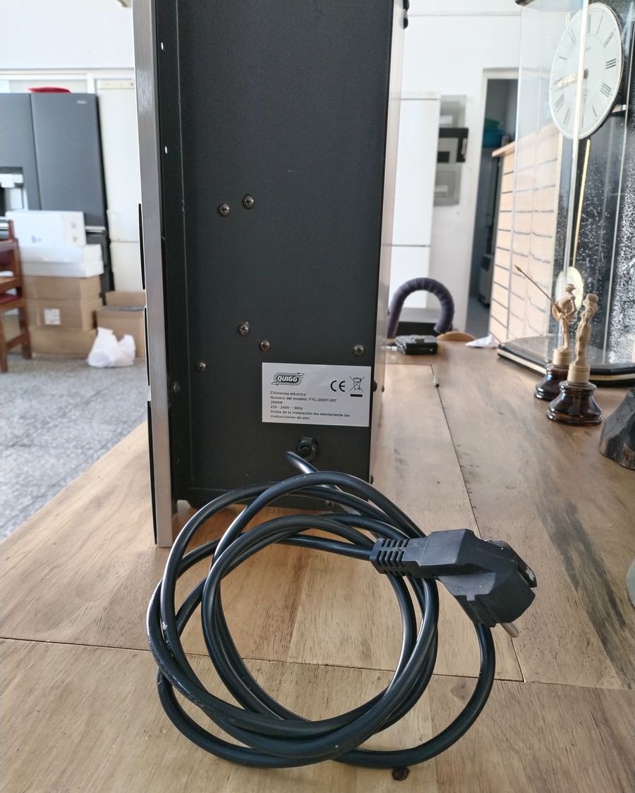Chimenea eléctrica decorativa con efecto de fuego y piedras - imagen 4